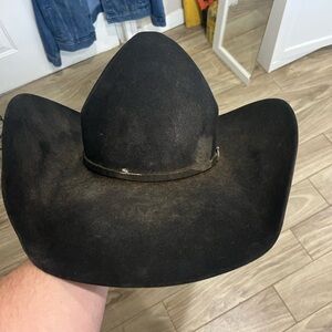 Rodeo king 7x black size 7 1/4 with a 5 inch brim